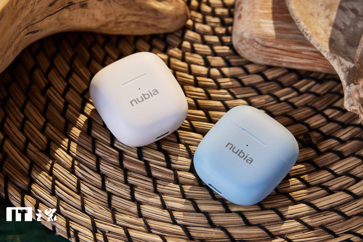 【IT之家开箱】努比亚新音C1真无线耳机图赏：清新雅致，小巧够用