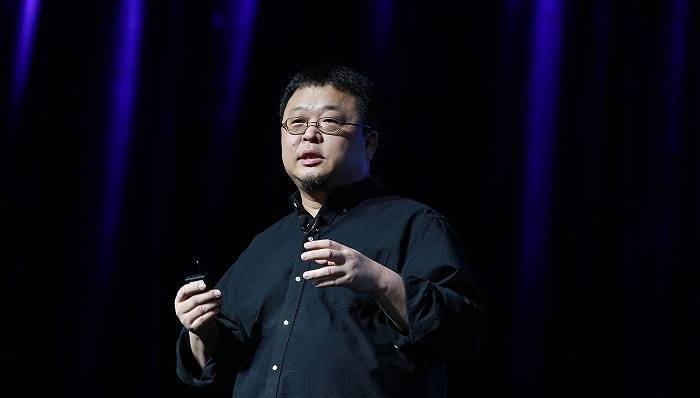 快看 | 罗永浩宣布春节后回归科技圈：我们下一代平台上见