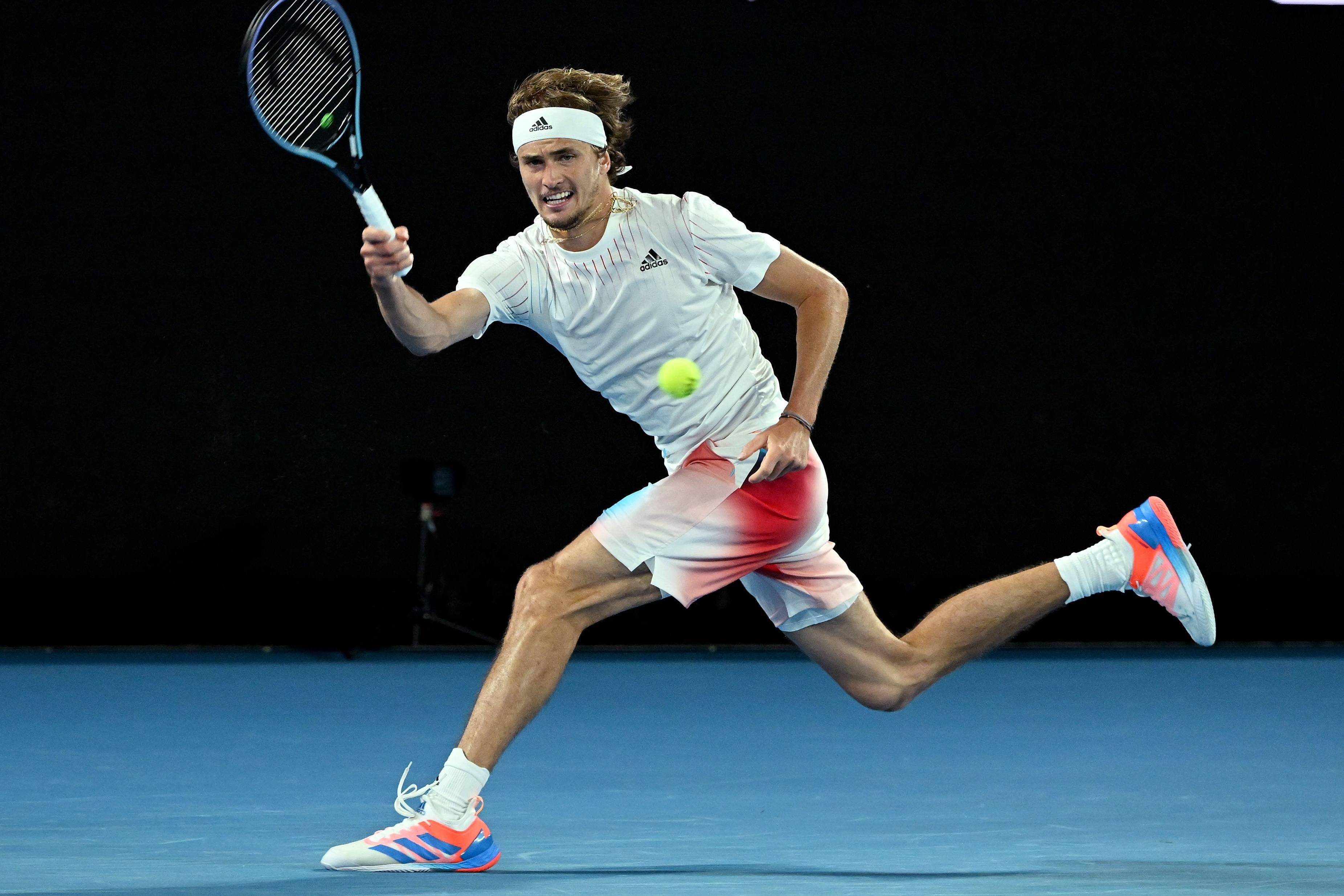 网球——澳网:兹维列夫晋级_比赛_米尔曼_新华社