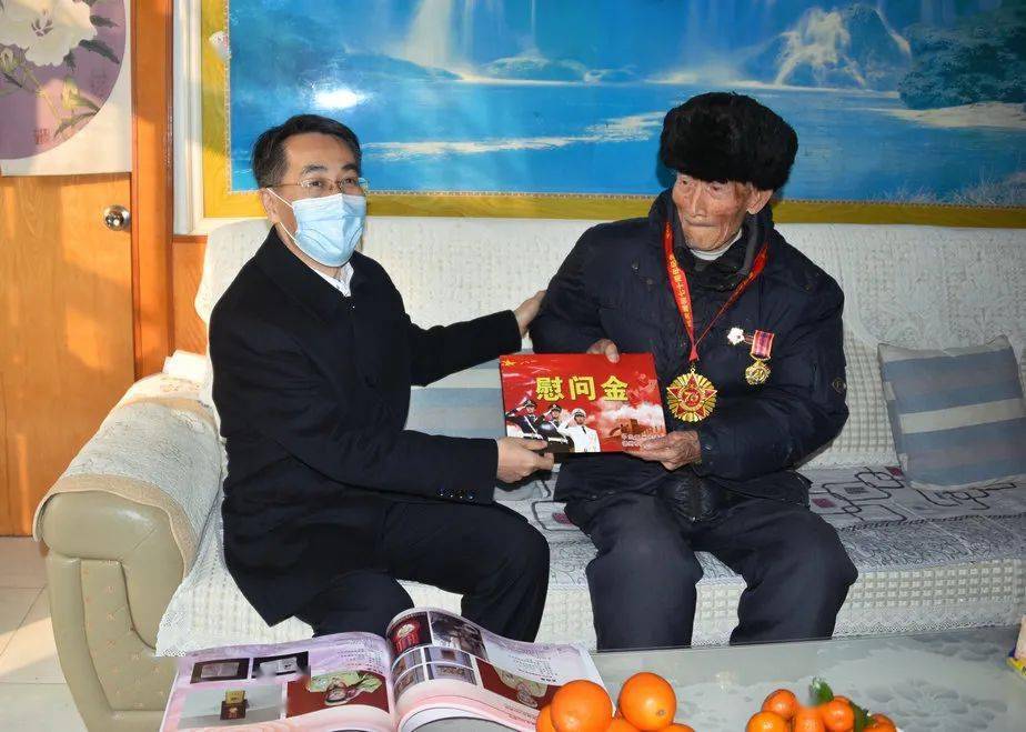 赵学坤到夏津走访慰问困难职工及优抚对象