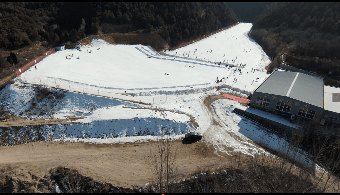石膏山滑雪场04奖品为初级道4小时滑雪票共50张雪场拥有一座7000㎡的