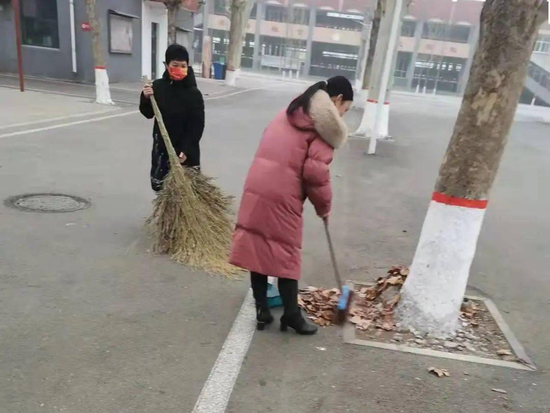 精心收尾,呵护校园——隆尧一中学工处开展离校大扫除活动_生活_疫情