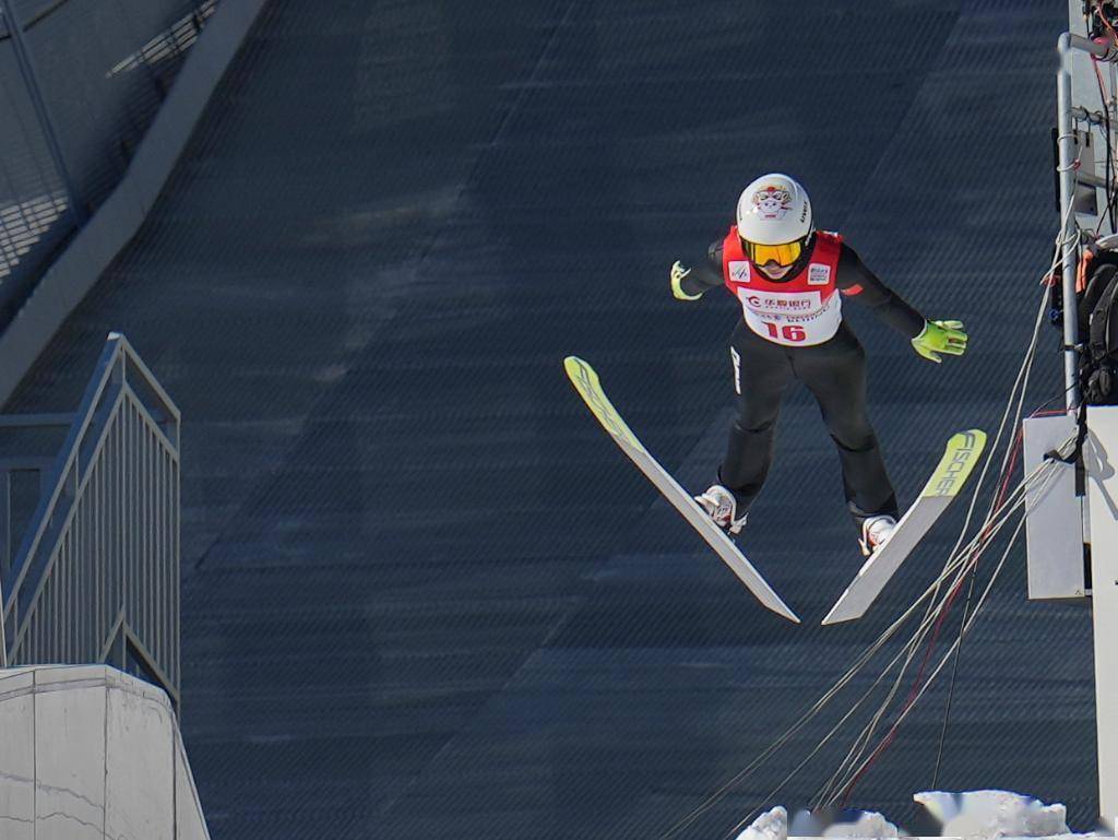 1男2女3资格4项目跳台滑雪中国冬奥参赛取得历史突破