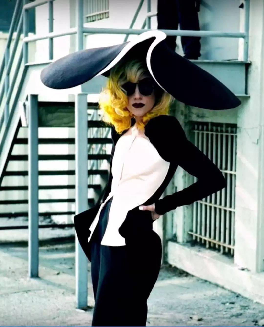 作品?传奇设计师与世长辞！