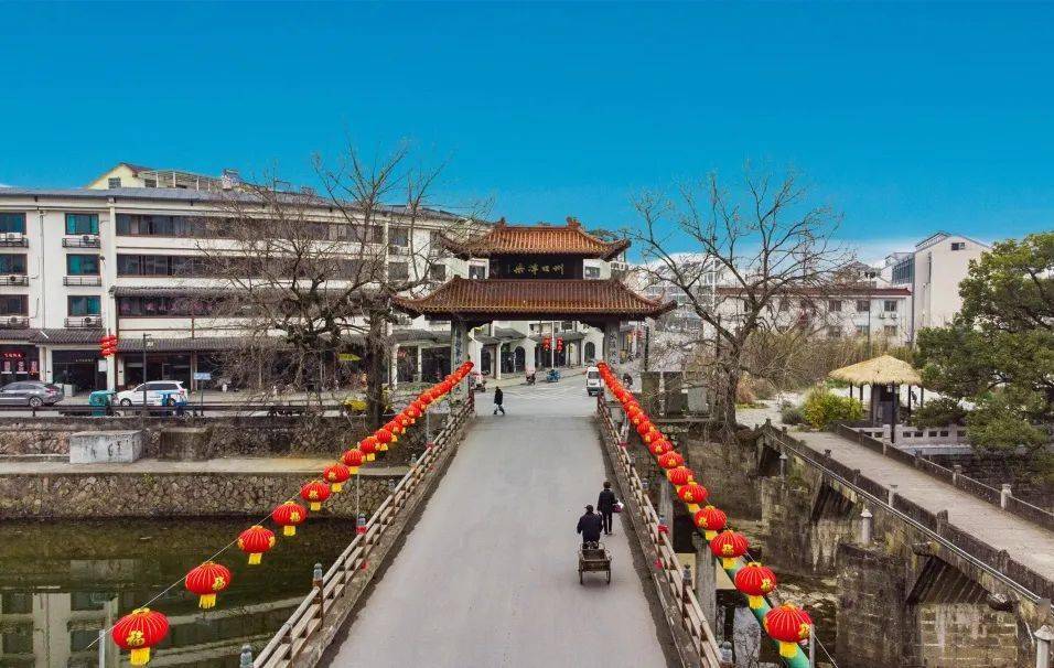 虎虎生威迎新春快来古镇楼塔寻年味啦