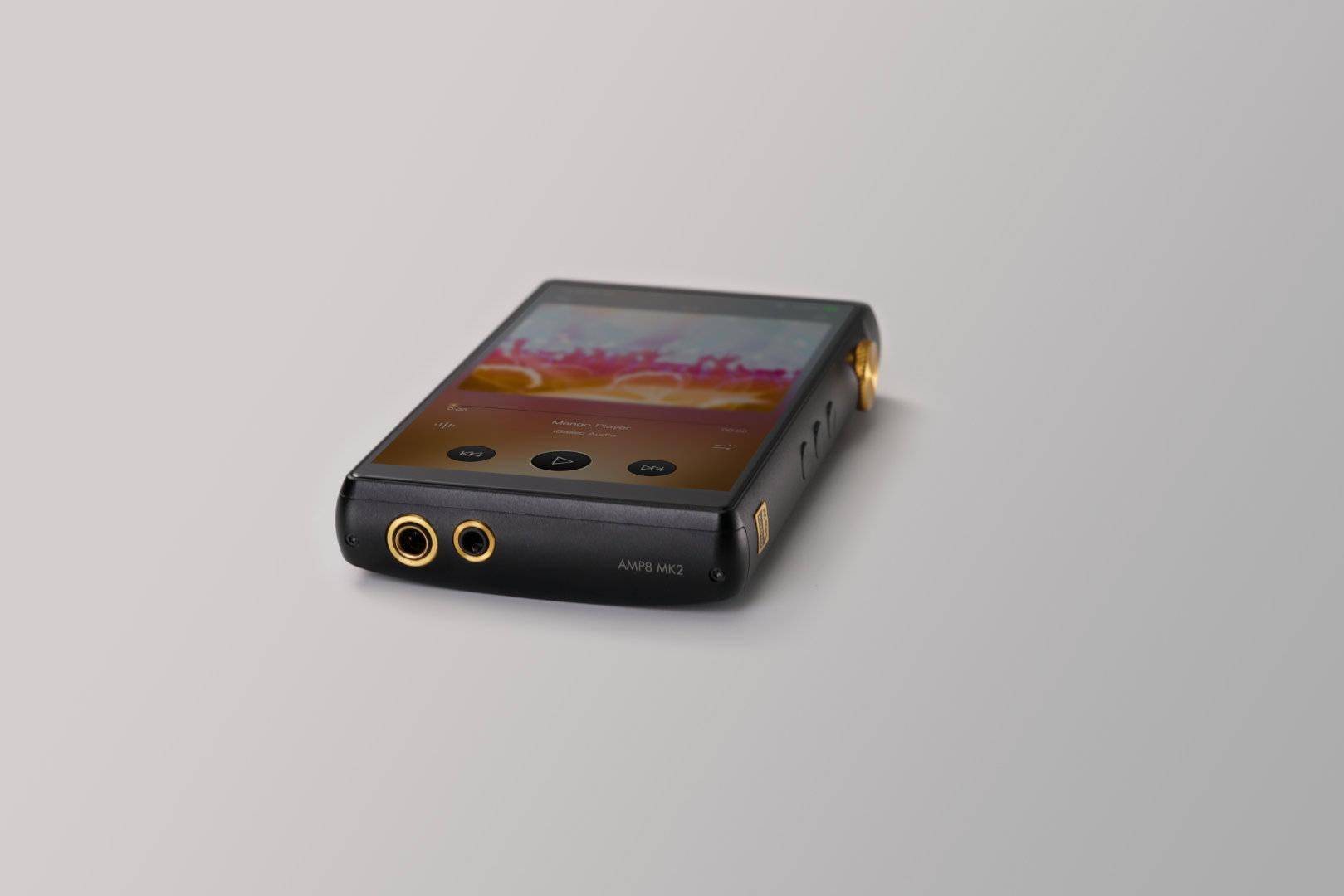 iBasso 发布 AMP8 MK2 耳放卡：手工焊接补品电容，推力达 980mW