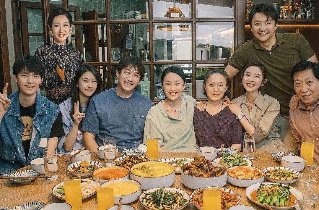 角色|《小敏家》结局“天降癌症”,中年爱情为何难逃狗血?