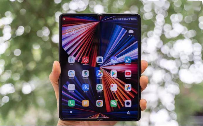 产品|手机折叠之争