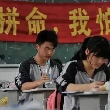 人家是在培养能力,而我们是在灌输知识,这是值得深思的部分!_什么_侄子_日本