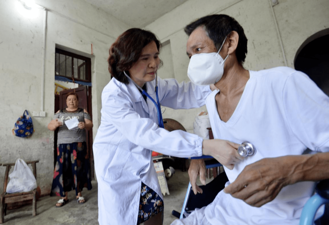 第八届武汉市道德模范名单揭晓_刘威威_服务_荣辉