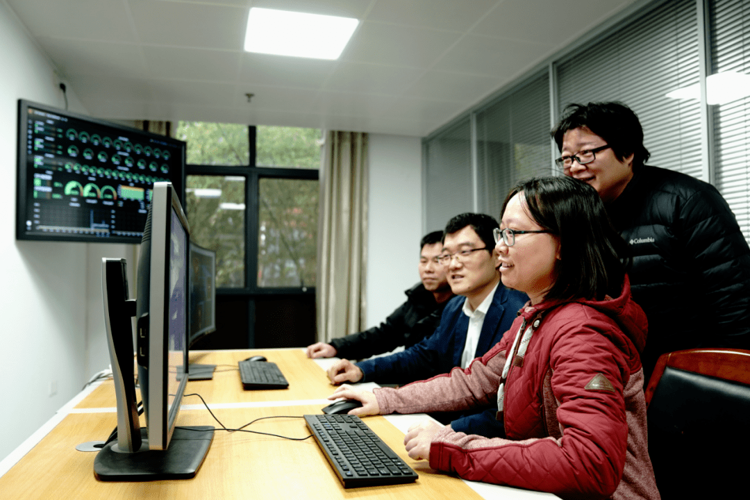 银河系！首次发现！一颗具有超强磁场的新天体