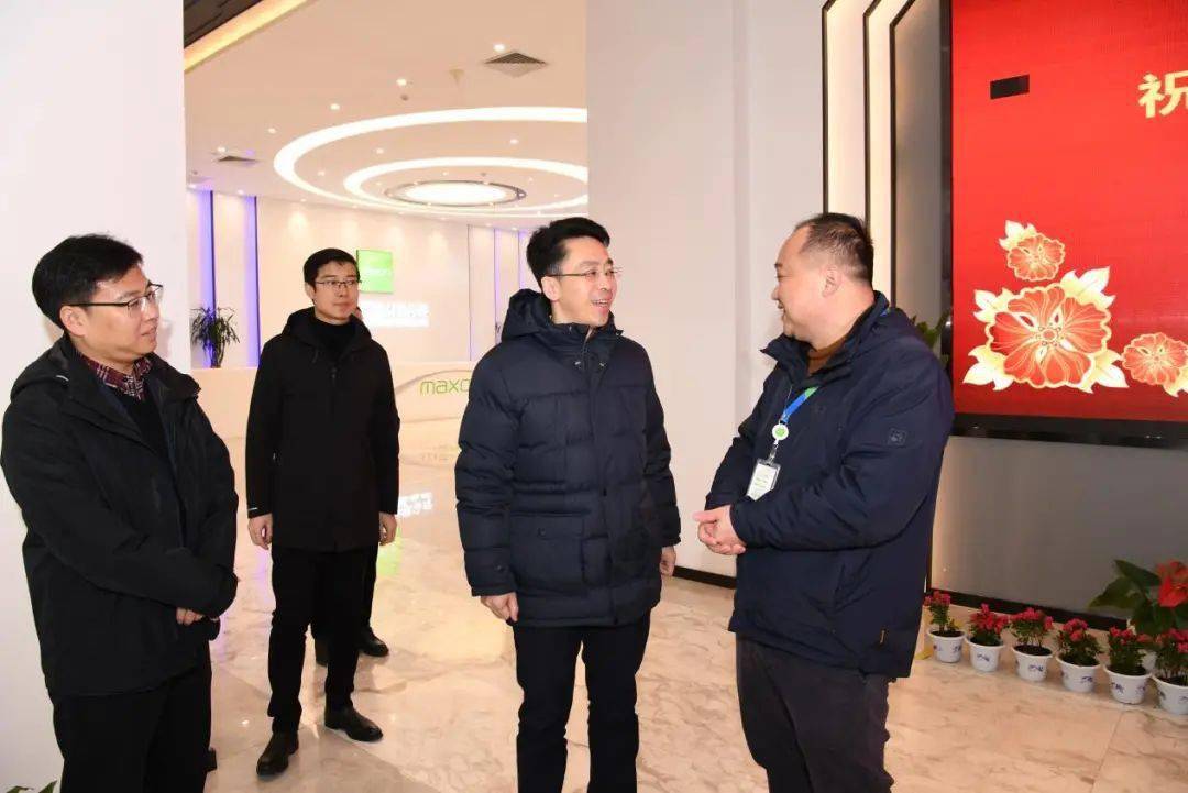 王万征走访慰问江西美晨和南昌合力泰等区内电子信息重点企业_发展