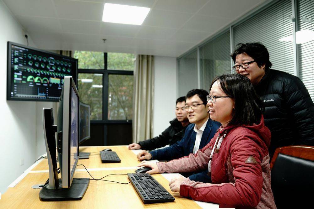 银河系首次发现一颗具有超强磁场的新天体