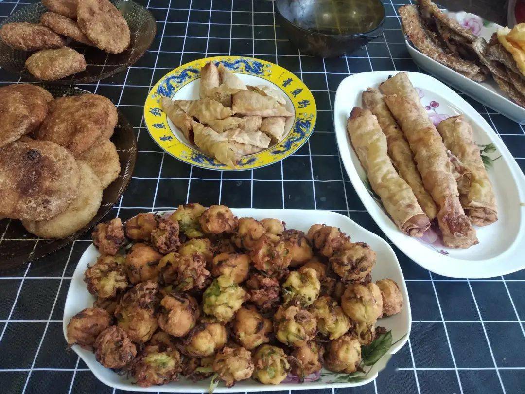 80年代,年夜饭必备的5大硬菜,已逐渐消失,年轻人:过年谁吃这_因为