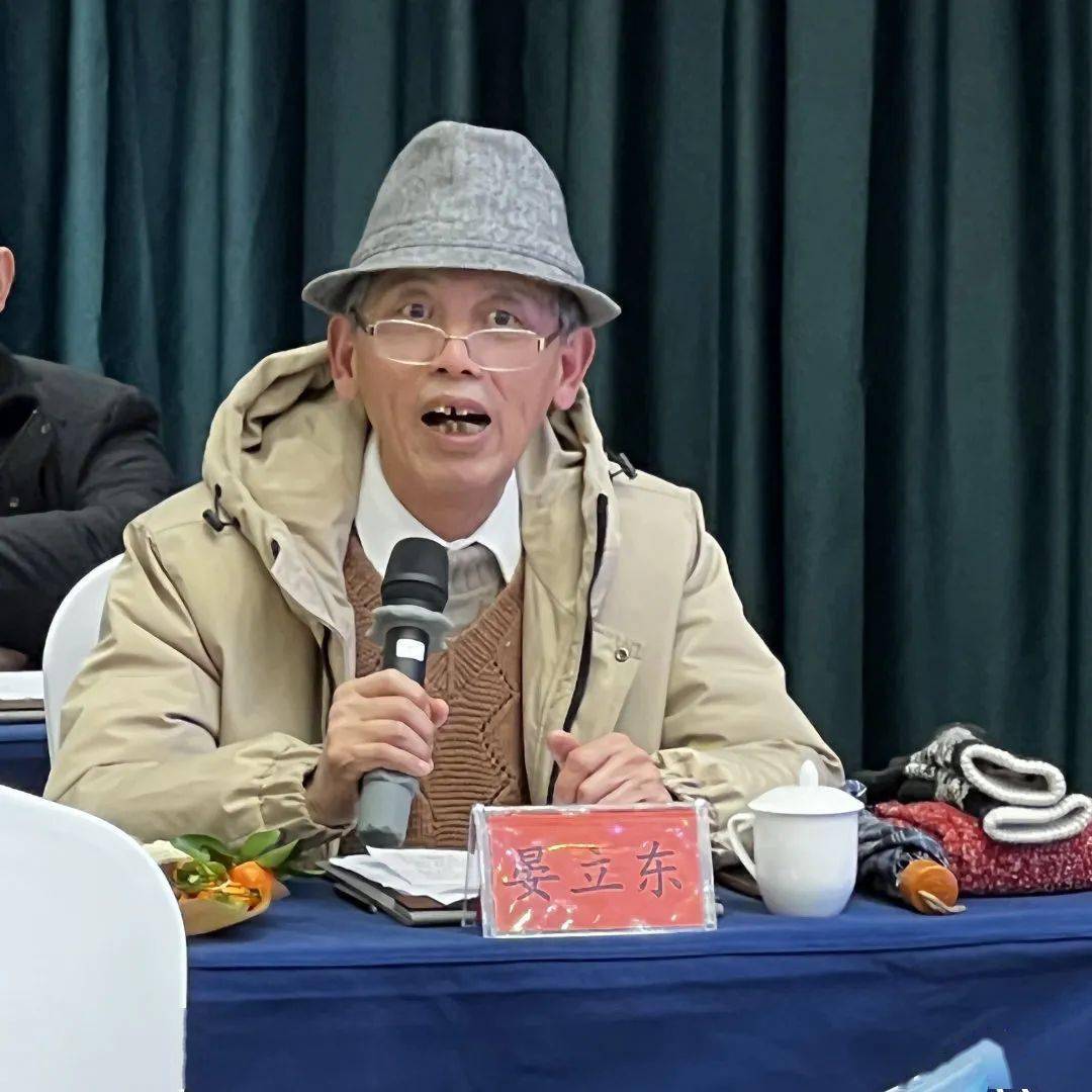 情况,刘伟同志通报了2021年全县党风廉政建设情况,老领导老同志唐晓荣