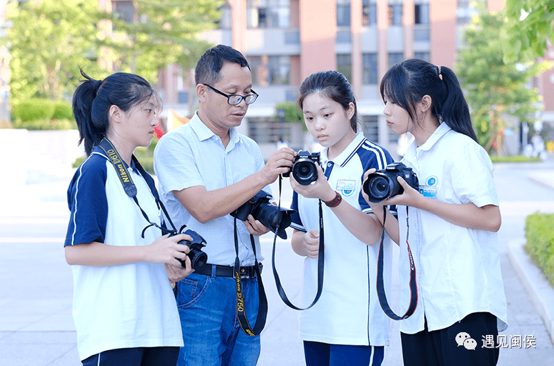 这位吴老师堪称闽侯活图库你一定听说过他的名字