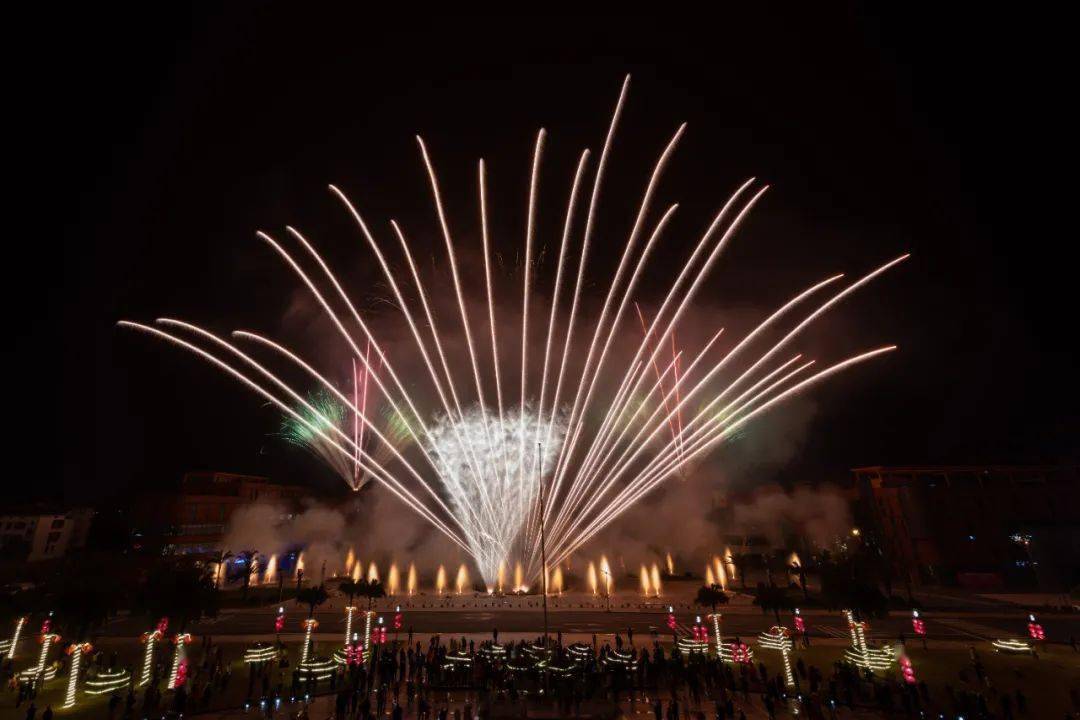 浏阳的这场表演,绝美!_烟花_经开区_焰火