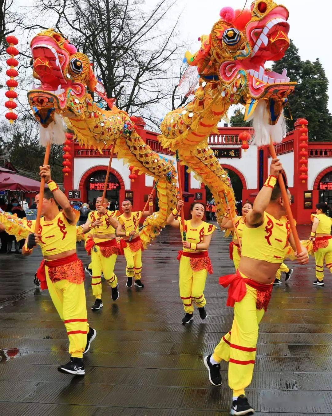 氛围|在都江堰过年 | 大年初一年味浓，红红火火、欢欢喜喜迎新年！