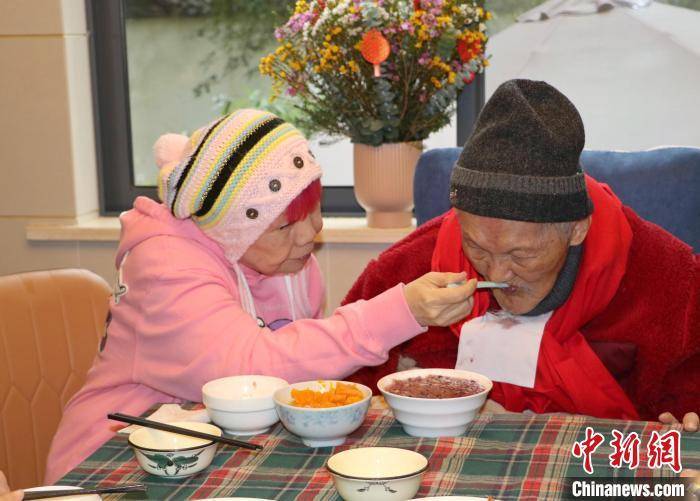 年味|台胞伉俪的别样“年味”：富春江畔续写“艺术人生”