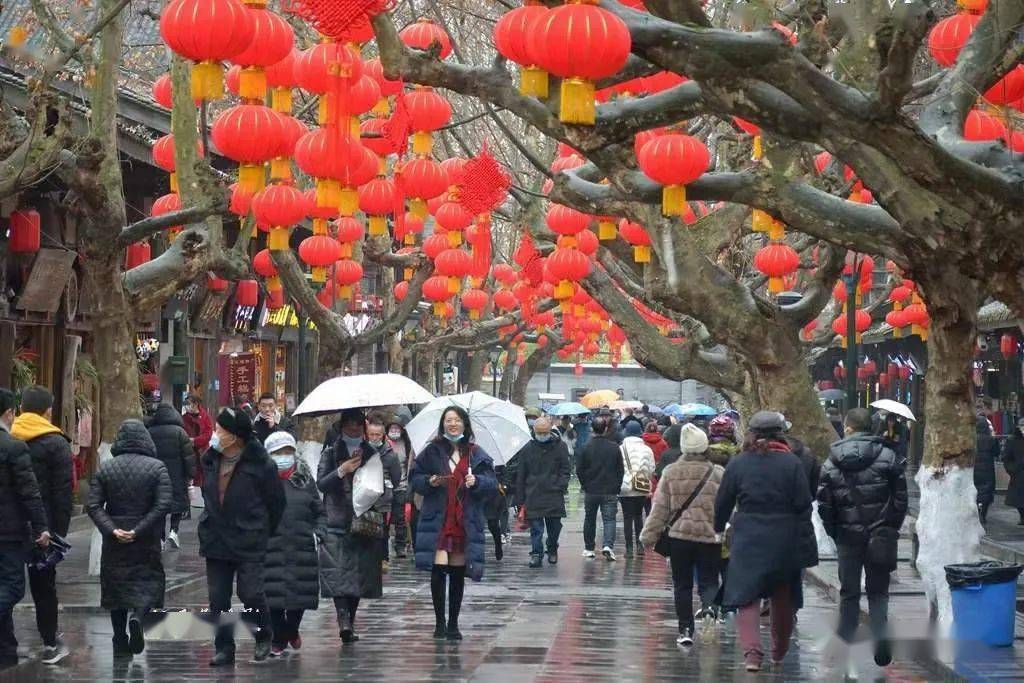 氛围|在都江堰过年 | 大年初一年味浓，红红火火、欢欢喜喜迎新年！