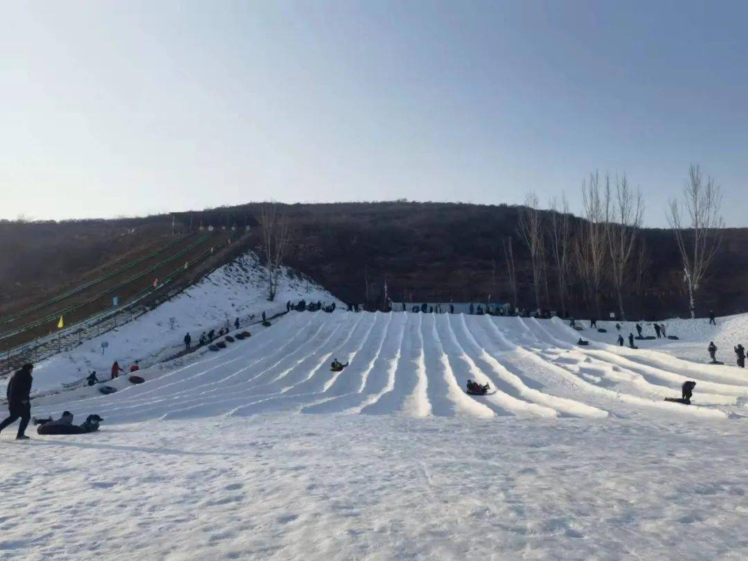 邢台市玉泉山滑雪场图片