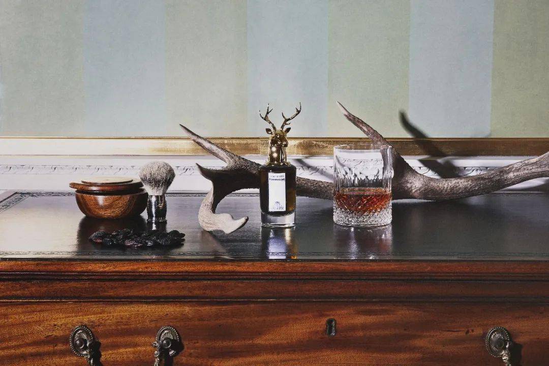 香气寻香 | 人间理想：把富贵穿在身上！