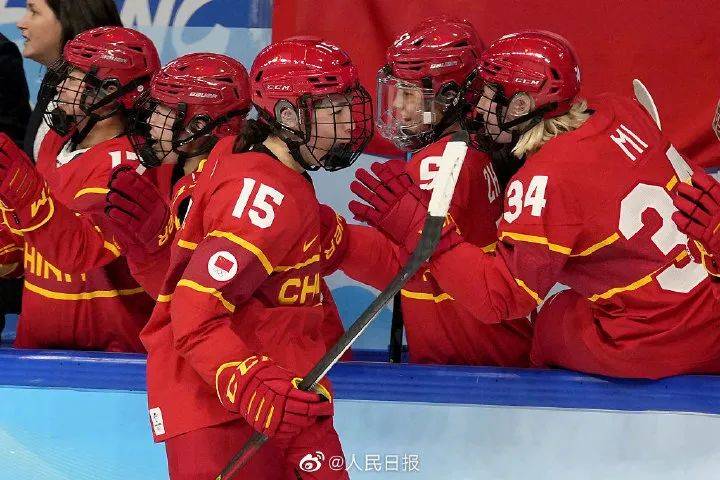 周嘉|点球击败日本！中国女子冰球队晋级八强！