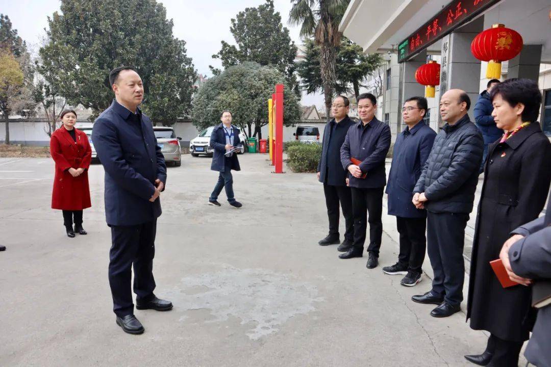 县委书记王景育节后看望单位职工_郏县_防控_疫情