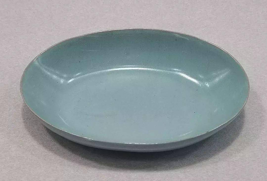 清凉寺出土的汝窑瓷器与两岸故宫传世汝瓷明显不一样正常吗