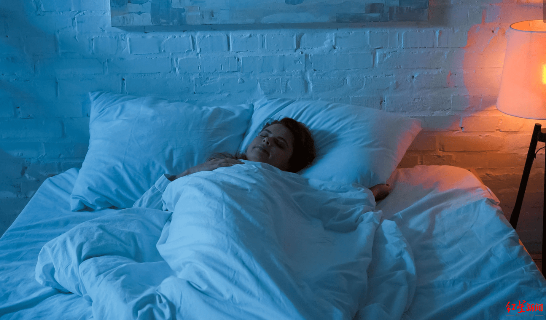 时间|躺着真的能减肥 新研究：晚间多睡1小时可减少约300卡热量摄入