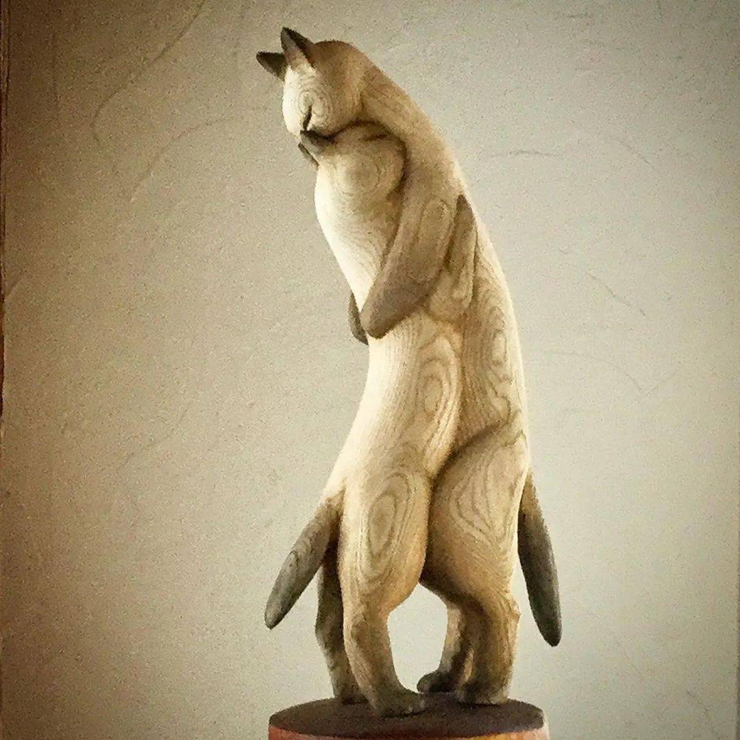 他让动物成"精",一丝不挂却不色情!_木雕_nikichi_作品