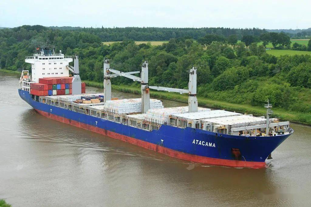 疯狂抢夺后市场上已无集装箱船可用,18岁件杂货船被炒出惊人天价!