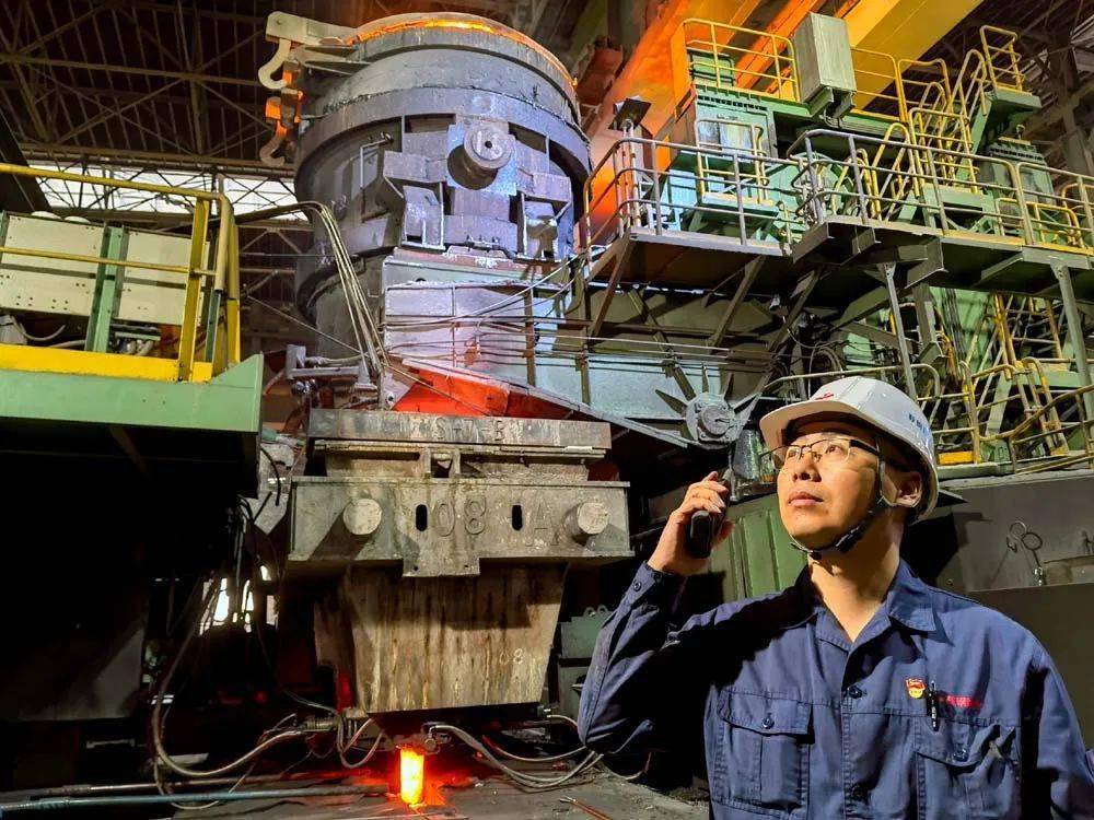 鞍钢股份炼钢总厂春节掠影