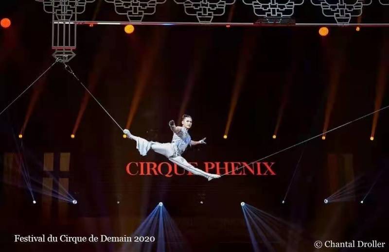 中青年|湾区春晚“太空杂技”惊艳所有人！钢丝人唐哲：我就像令狐冲