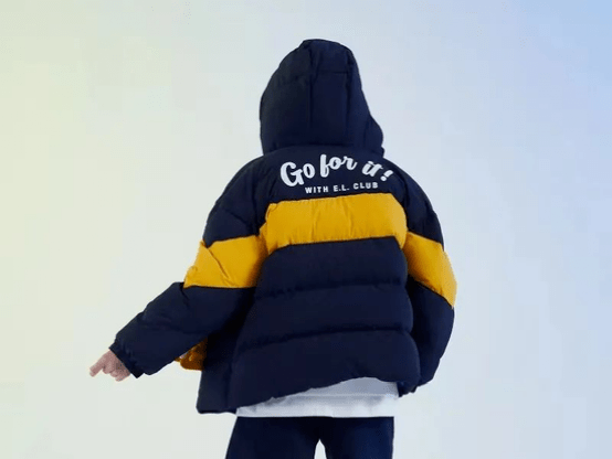 衣念 热搜第一！知名羽绒服标价1500，成本只有75元！