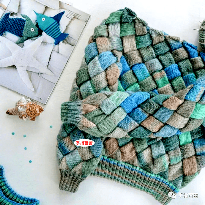 海浪花编织的作品 一直走在时尚的前沿_编织成_款式_服饰