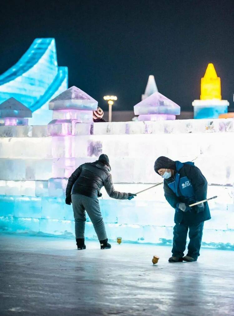 穿越|趁着冬日的尾巴 来哈尔滨冰雪大世界赴一场冰雪之约吧