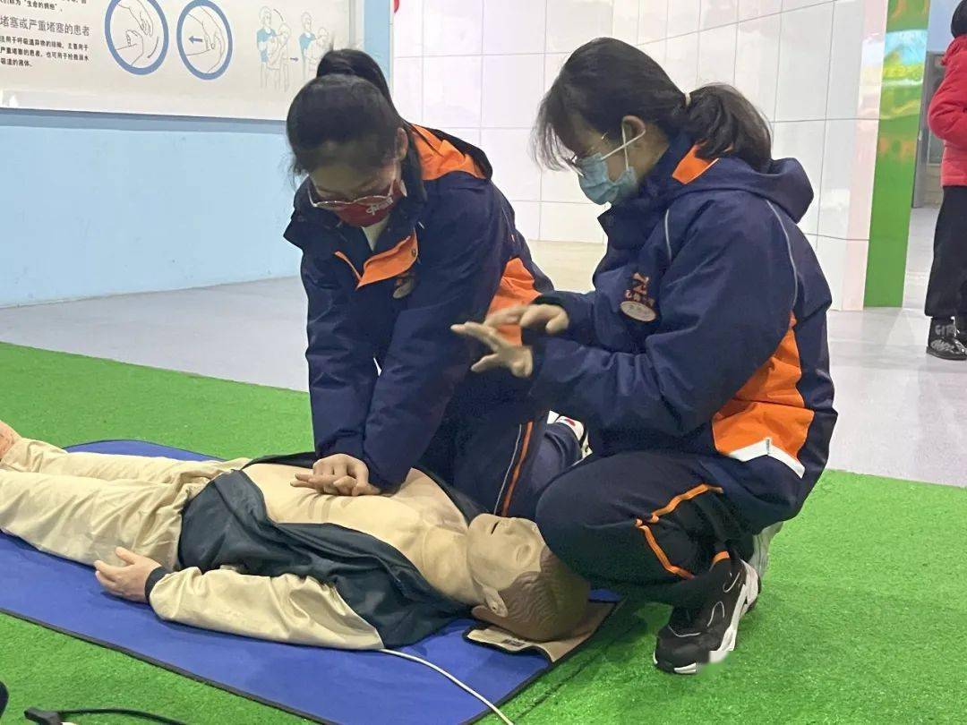 【实践育人】学习应急技能,提高安全意识_元培中学_地铁_地震