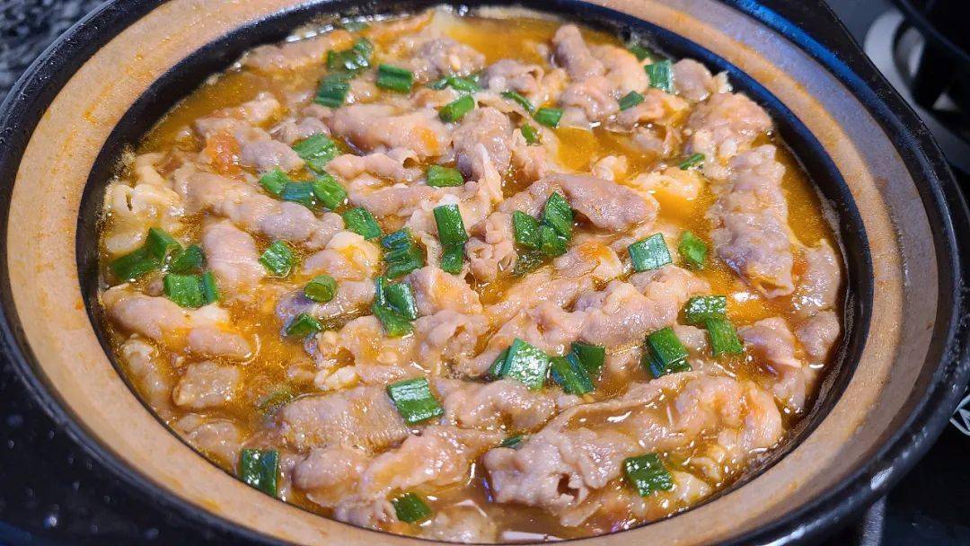 天冷就爱吃这道肥牛土豆煲,简单美味的家常菜,太香了_番茄_时间_大蒜