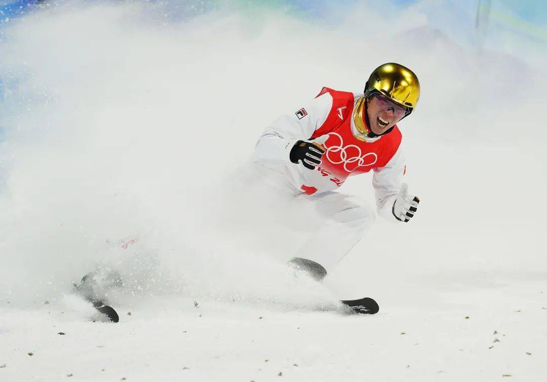 中国队自由式滑雪空中技巧混合团体决赛遗憾摘银