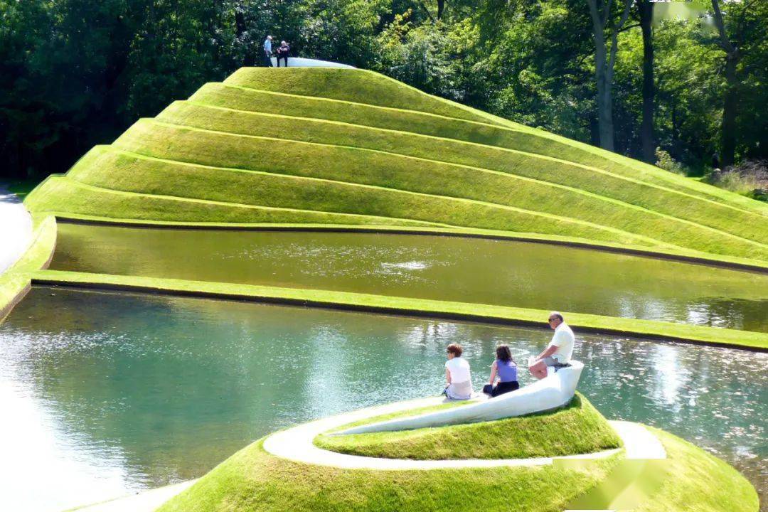 玩转设计元素,螺旋式景观安排上!_花园里_的花园_游客