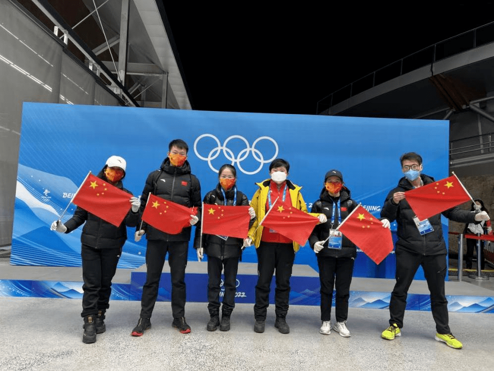 钢架|上海体育学院科技攻关团队，助力中国钢架雪车队获冬奥铜牌，创造历史！