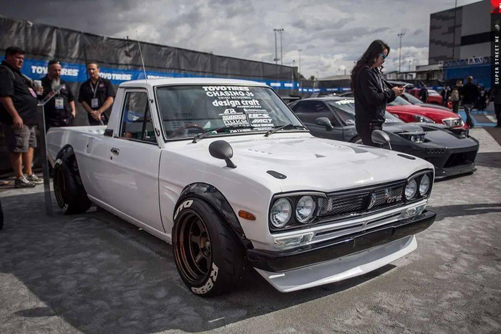 日产皮卡也疯狂sunnyhakotorapickuptruck改装车摸试玩