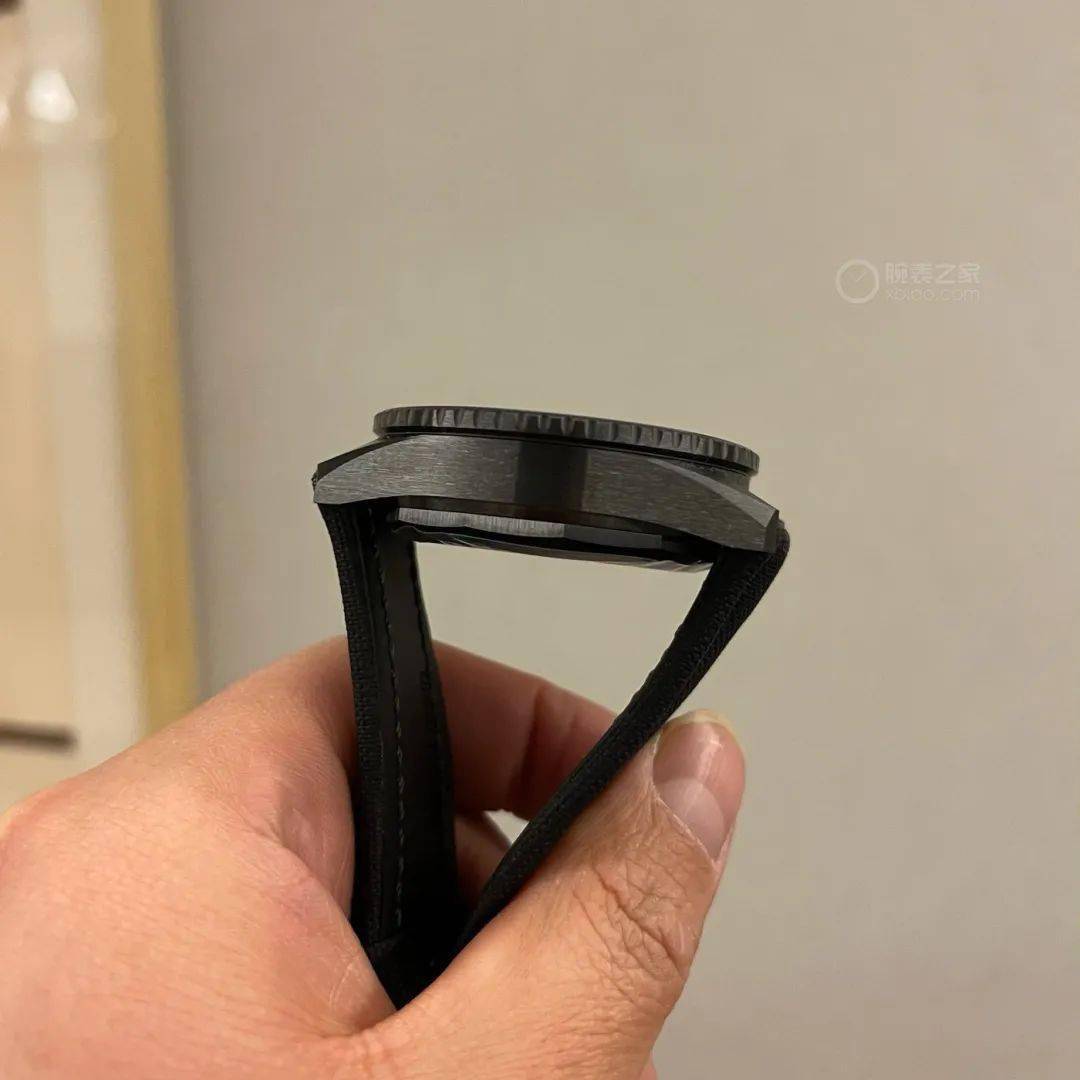 盘面|绿表中的天花板，为表盘颜色买单