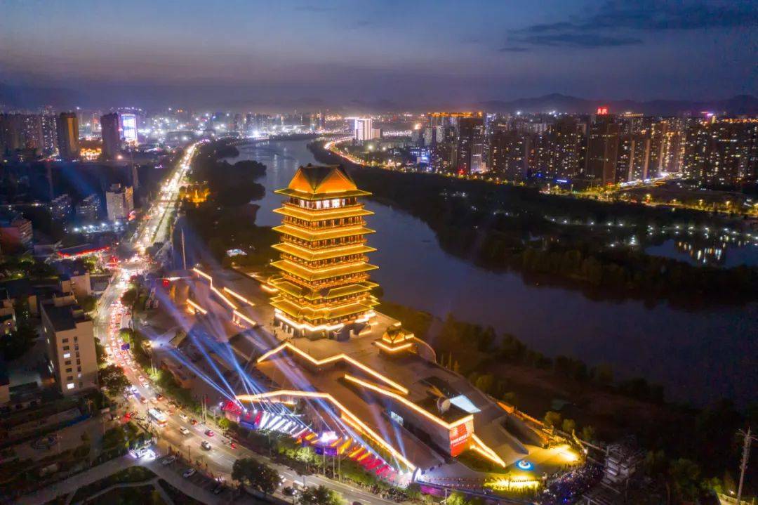 区位于兰州市西固区公园路,福利东路至福利西路,城建局十字和金城中心