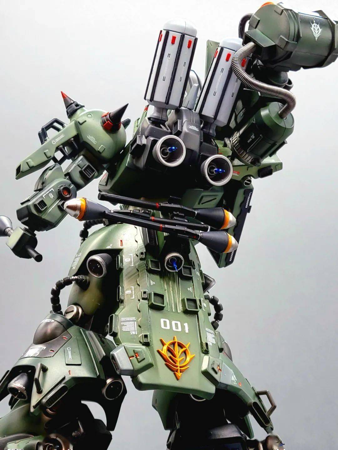 让它更重装hg扎古3改造涂装