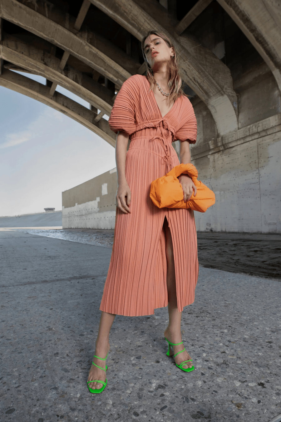 材质 开春的第一件新衣,当然只此青绿