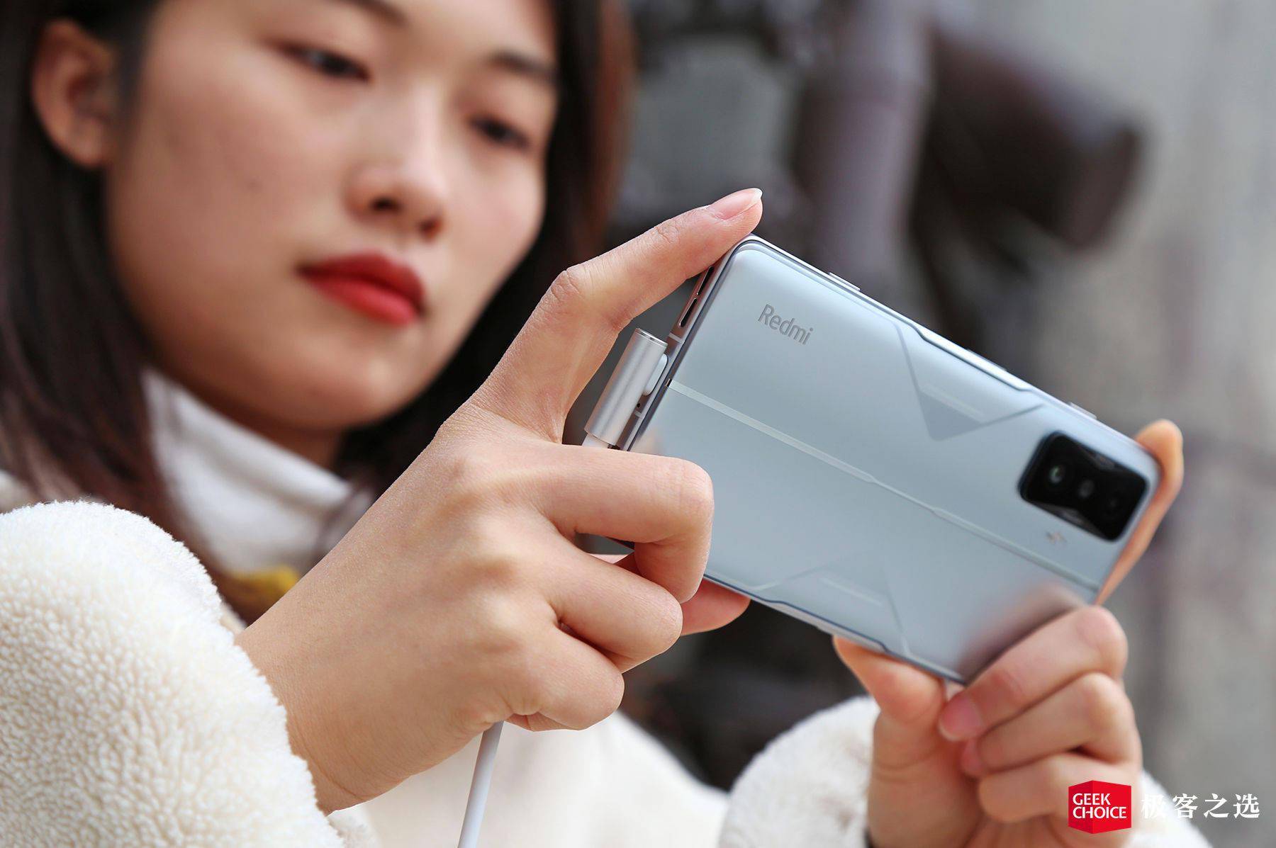 Redmi K50 电竞版评测：用料十足的骁龙 8 Gen 1 手机，能否成为「驯龙高手」？