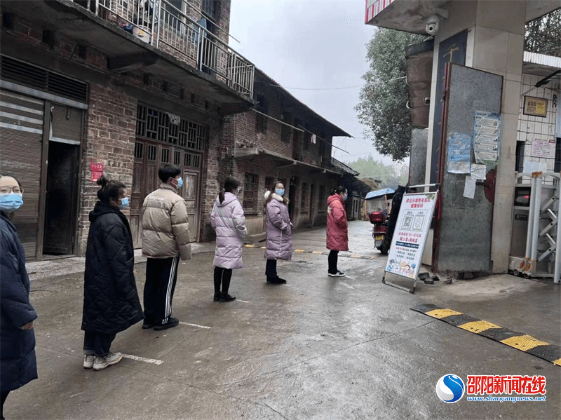 疫情|疫情防控不放松 师生安全记心中——隆回县岩口镇中心小学开展春季开学疫情防控演练