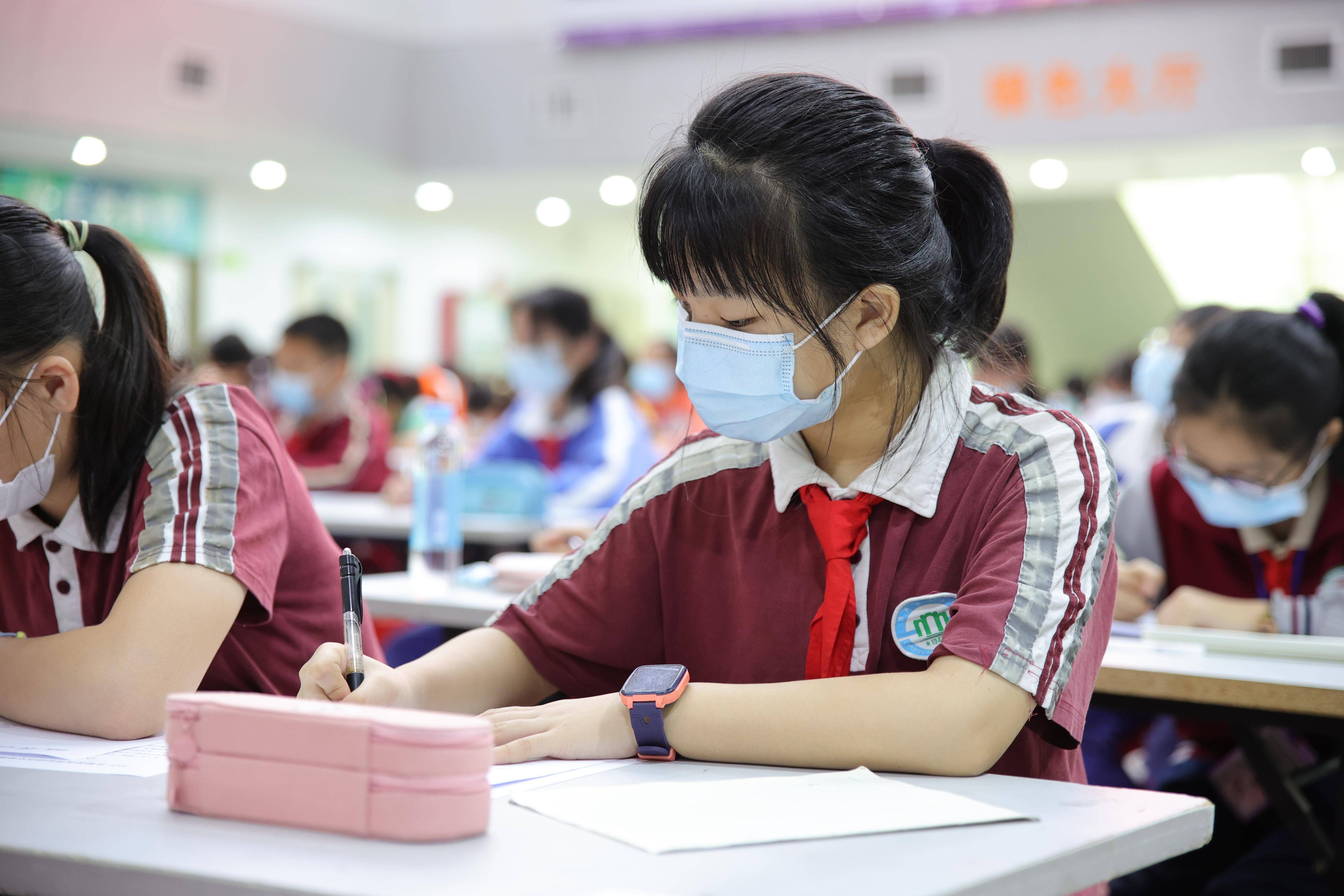 广东|东莞这个家庭荣获广东“优秀书香家庭”称号，为全市唯一